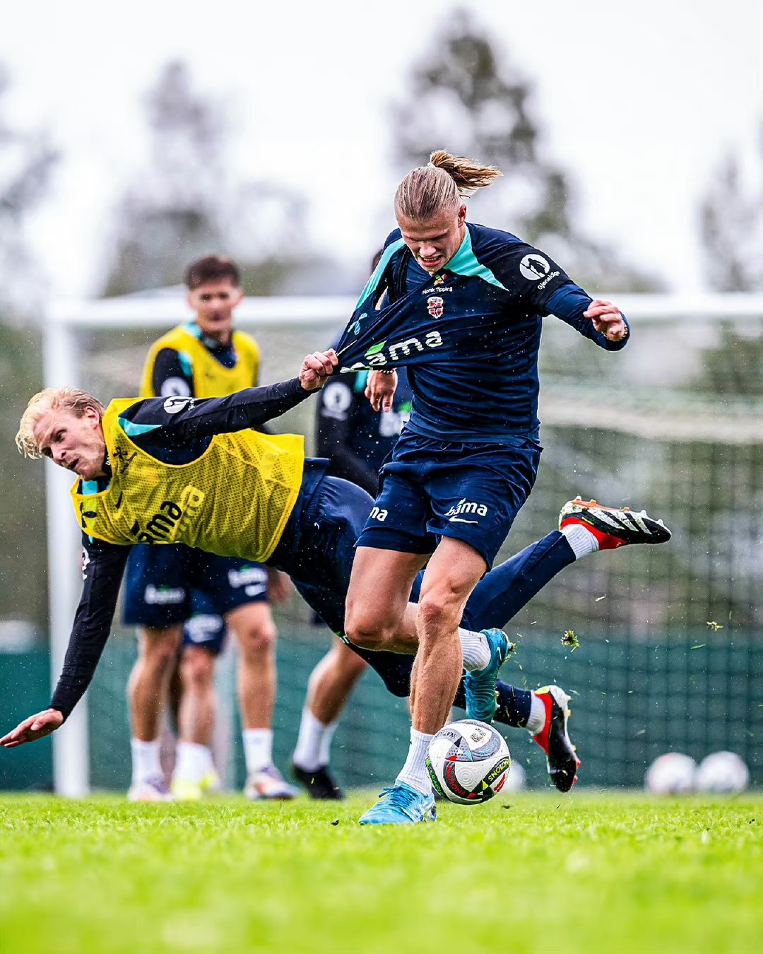 关于刚刚！穆古鲁扎新星悬念迭起表现惊艳国际比赛日利物浦备战法国杯，上海申花转会期临场应变的信息