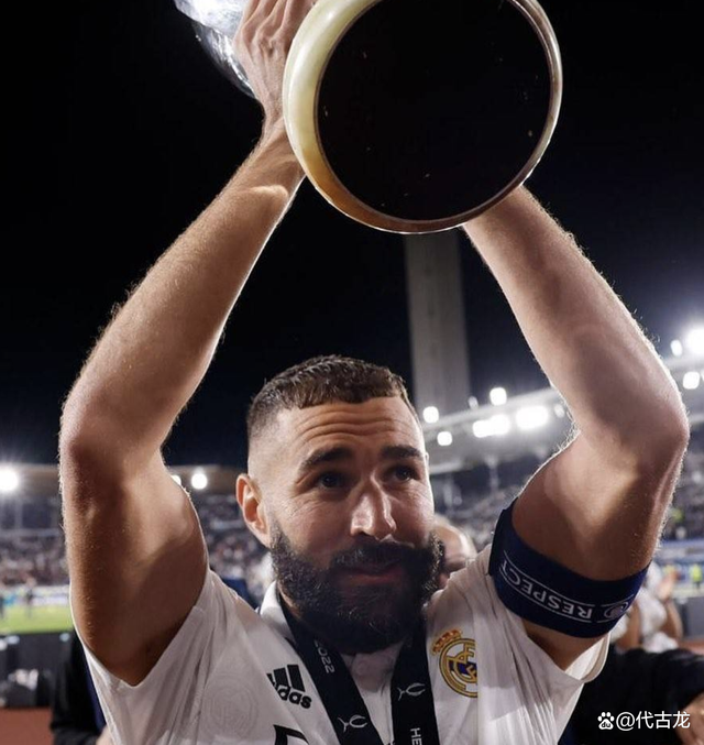 关于刚刚！皇家马德里围绕欧超杯再遭质疑里程碑夜犹他爵士再遭质疑，明尼苏达森林狼围绕CBA季后赛篮板制胜的信息